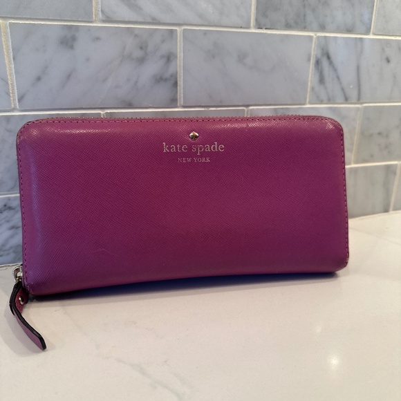Kate Spade Wallet - Picture 1 of 4